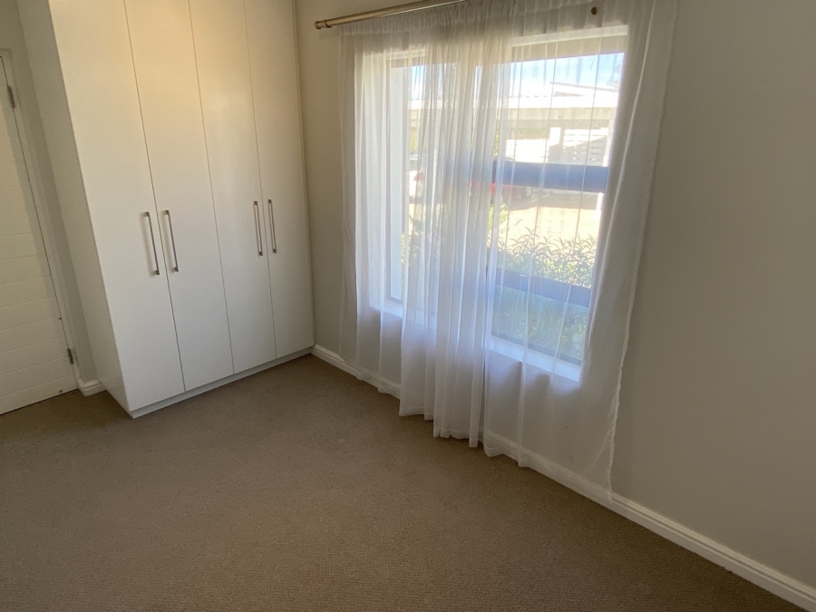 To Let 2 Bedroom Property for Rent in Keurbooms Western Cape